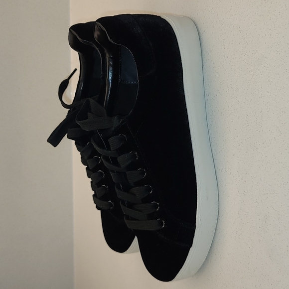 New In Box Circus by Sam Edelman Caprice back velvet sneakers Sneakrina US 6.5 - Picture 3 of 6